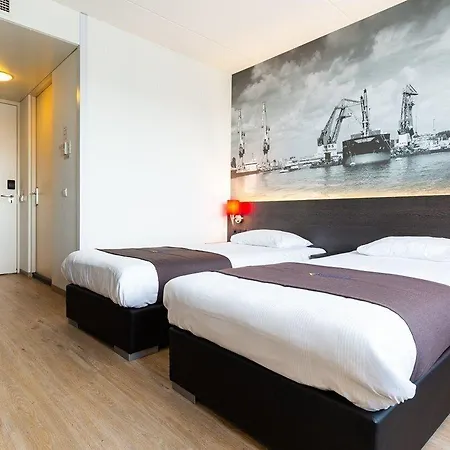 鹿特丹亚历山大堡垒酒店 酒店