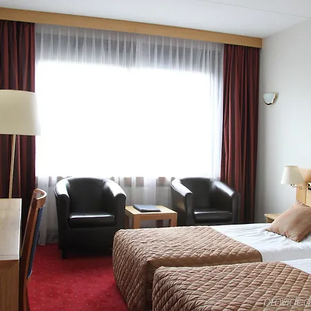 鹿特丹亚历山大堡垒酒店 4*