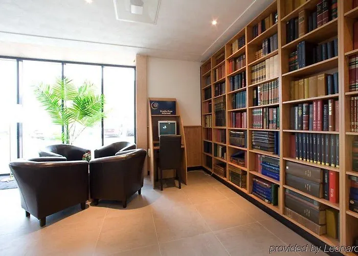 Hotel Bastion Alexander 4*