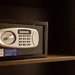 ホテル バスティオン アレクサンダー 4*