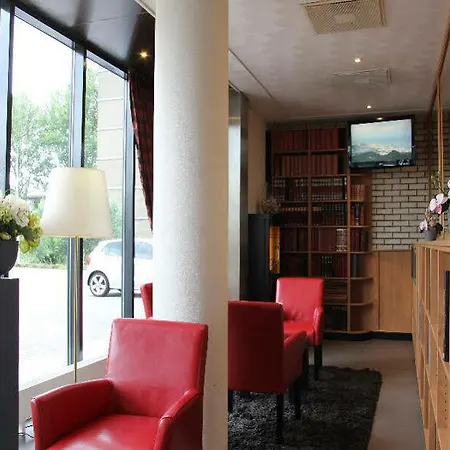 Отель Bastion Alexander