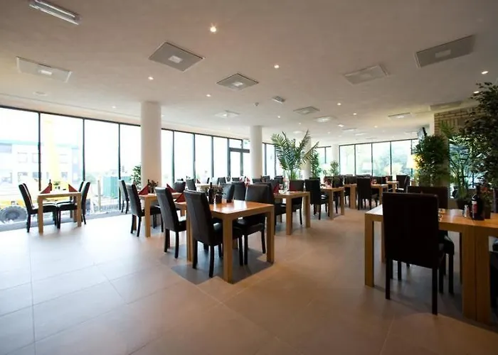 バスティオン アレクサンダー 4*