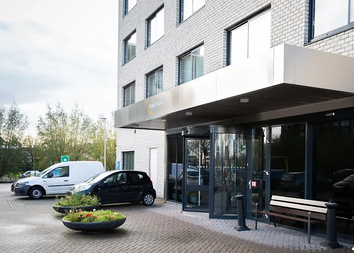 Hotel Bastion Alexander 4*