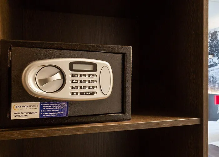 ホテル バスティオン アレクサンダー 4*