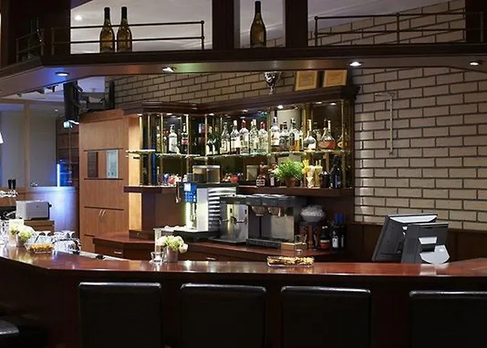 バスティオン アレクサンダー