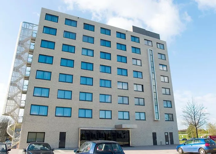 Hotel Bastion Alexander 4*