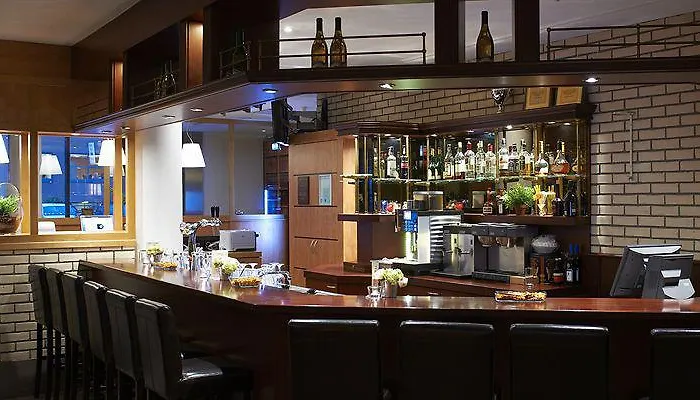 バスティオン アレクサンダー ロッテルダム