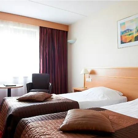 باستيون أليكساندر