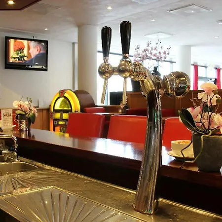 Hotel Bastion Alexander 4*